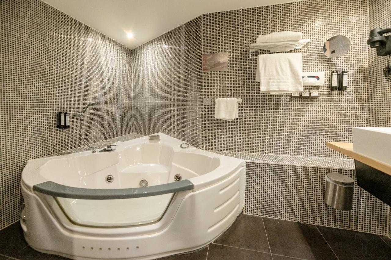 Hotel & Aparthotel Alize ムスクロン エクステリア 写真